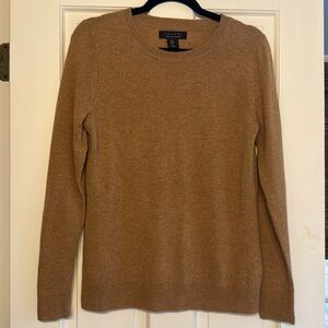 Tahari Cashmere Sweater (NWOT, sz M, camel/tan color)